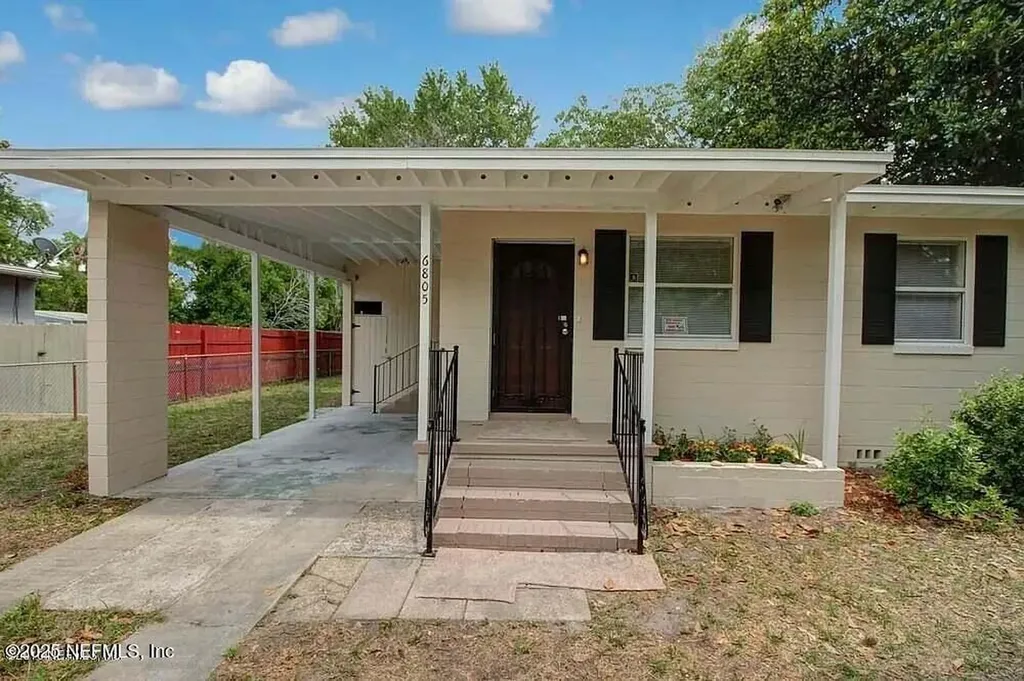 6805 Restlawn Drive Jacksonville FL 32208