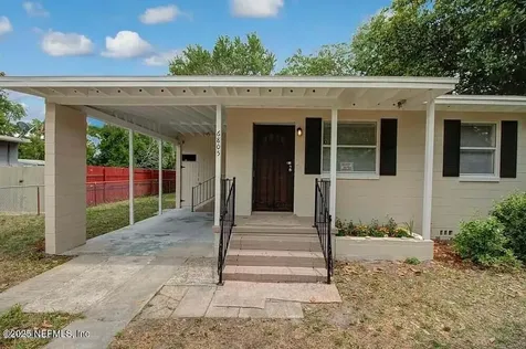 6805 Restlawn Drive Jacksonville FL 32208