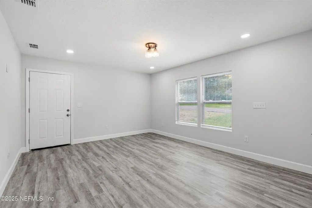 2221 Jayson Avenue Jacksonville FL 32208