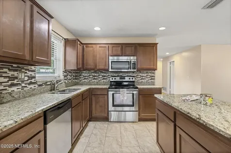 1683 Pecan Court Orange Park FL 32073