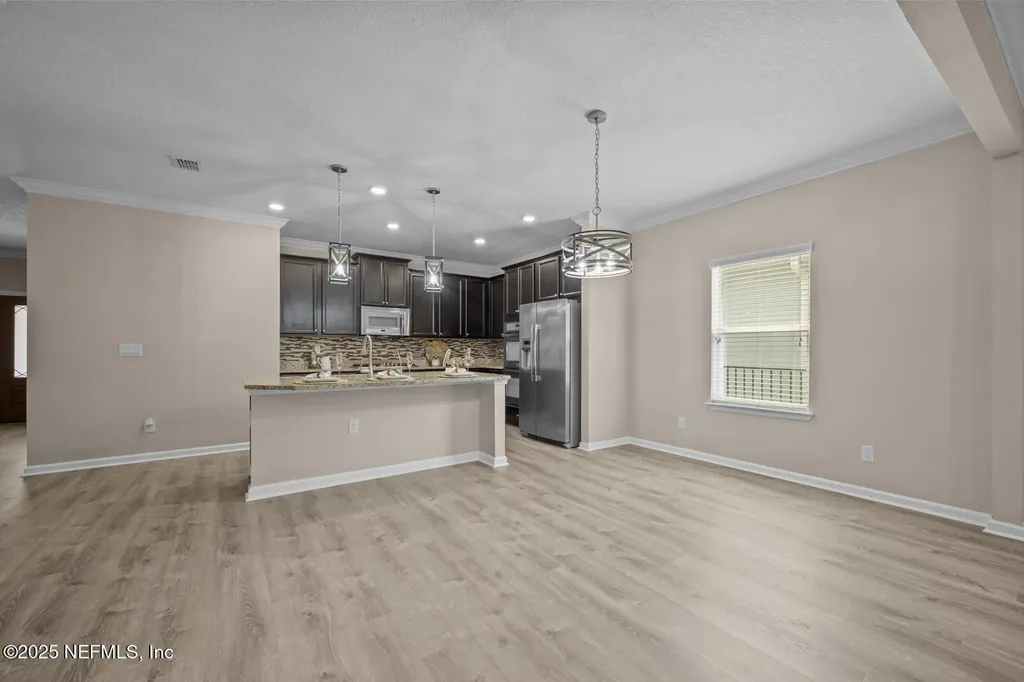 56 Gray Wolf Trail Jacksonville FL 32081