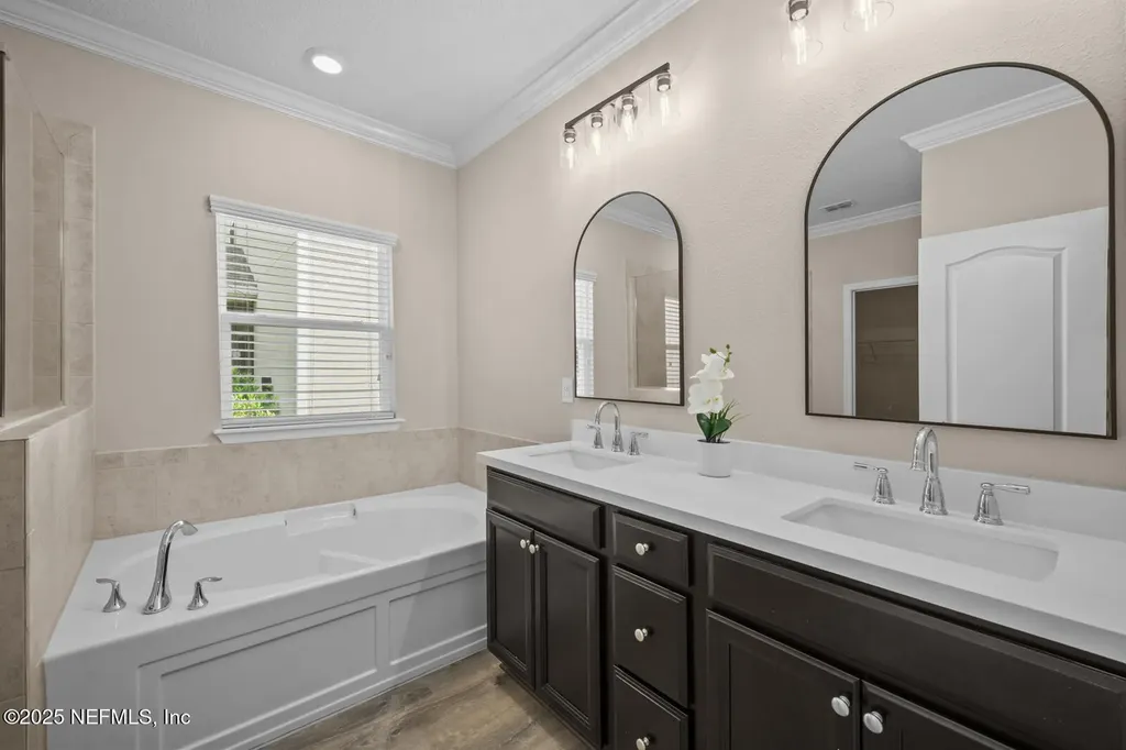 56 Gray Wolf Trail Jacksonville FL 32081