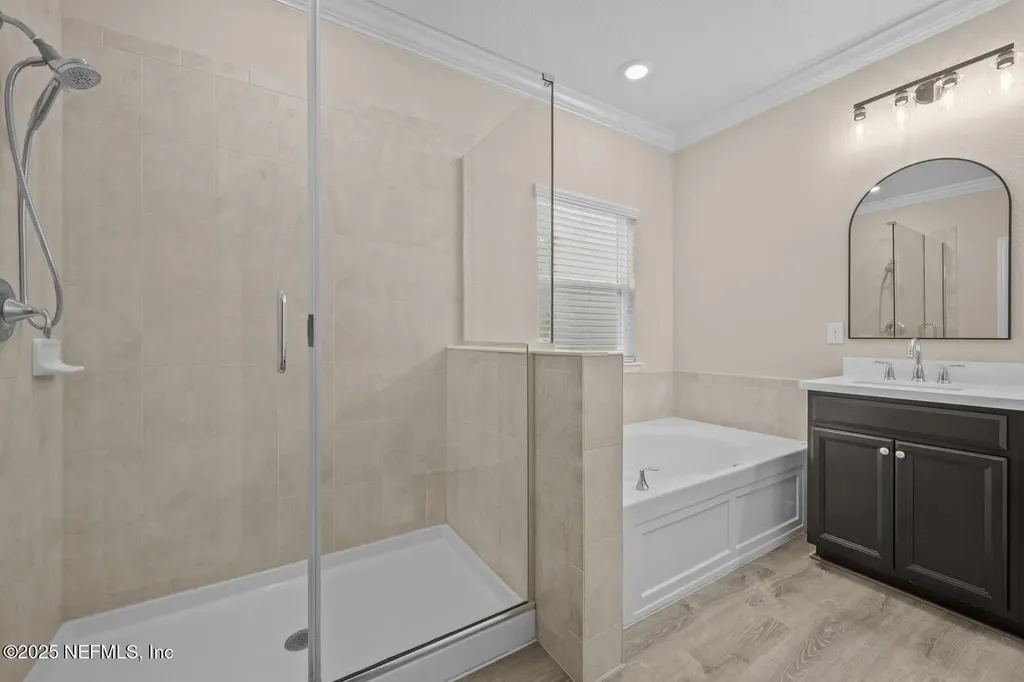 56 Gray Wolf Trail Jacksonville FL 32081