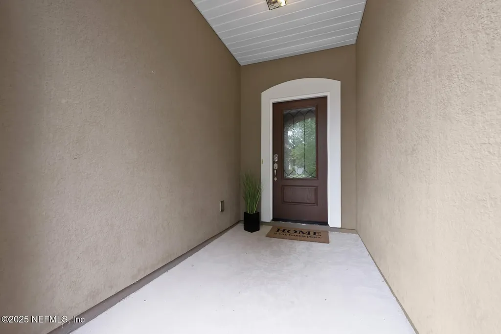 56 Gray Wolf Trail Jacksonville FL 32081
