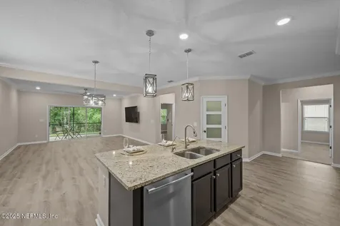 56 Gray Wolf Trail Jacksonville FL 32081