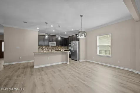 56 Gray Wolf Trail Jacksonville FL 32081
