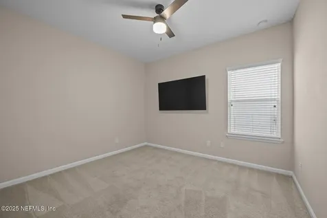 56 Gray Wolf Trail Jacksonville FL 32081