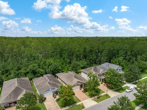56 Gray Wolf Trail Jacksonville FL 32081