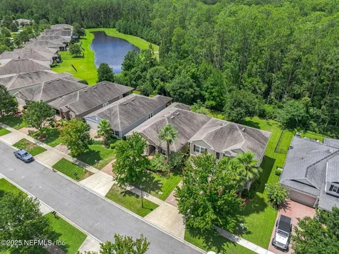 56 Gray Wolf Trail Jacksonville FL 32081