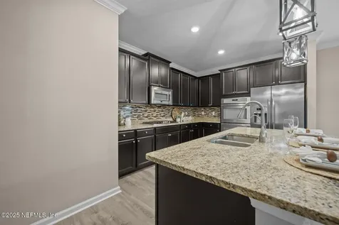 56 Gray Wolf Trail Jacksonville FL 32081
