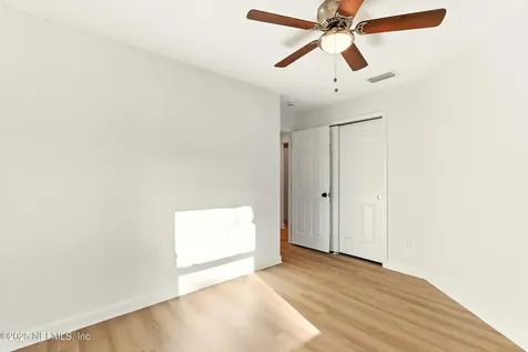 1129 Creeks Ridge Road Jacksonville FL 32225