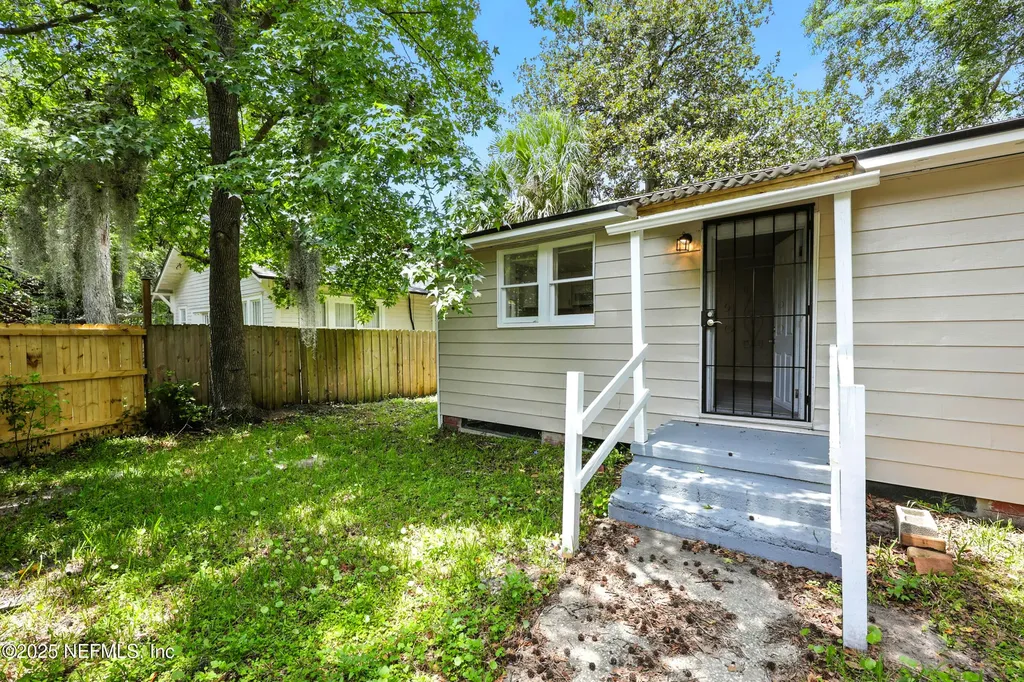 2858 Downing Street Jacksonville FL 32205
