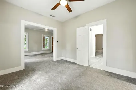 2858 Downing Street Jacksonville FL 32205