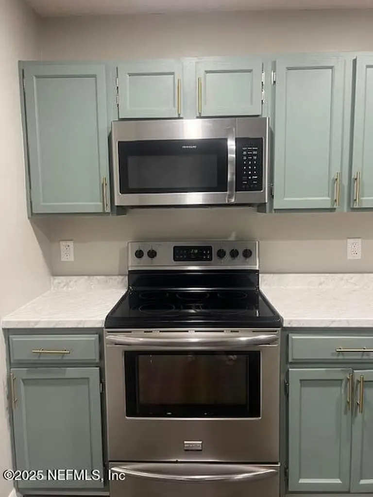 2806 Hilsdale Harbor Way Jacksonville FL 32216