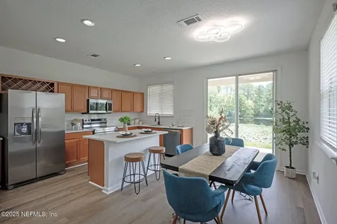 2343 White Sands Drive Jacksonville FL 32216