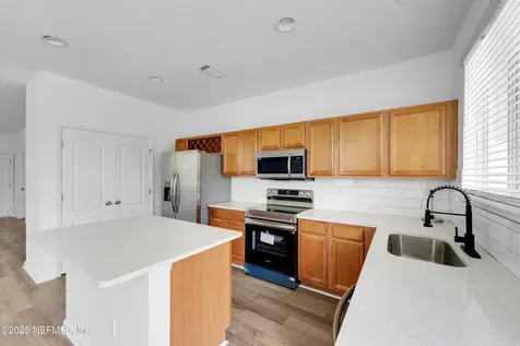 2343 White Sands Drive Jacksonville FL 32216