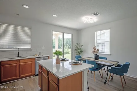 2343 White Sands Drive Jacksonville FL 32216