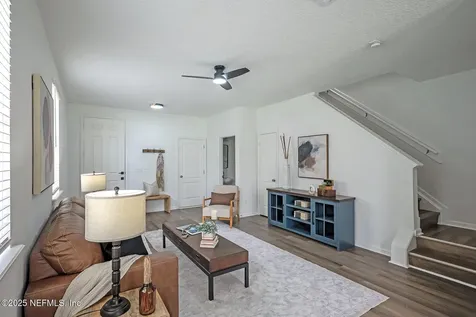 2343 White Sands Drive Jacksonville FL 32216