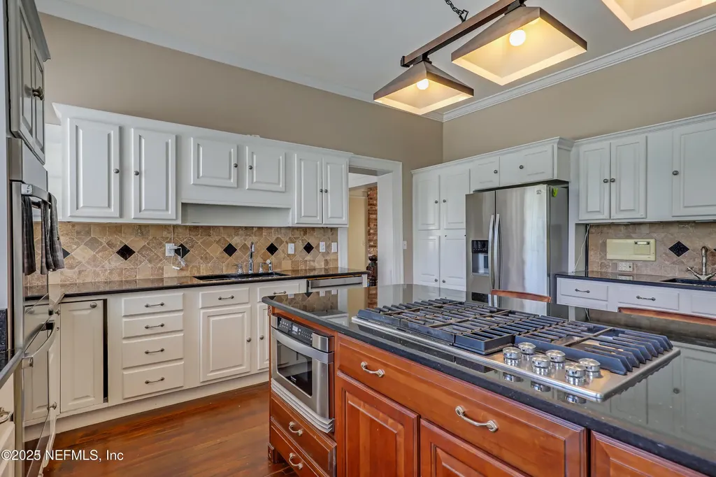 3903 Street Johns Avenue Jacksonville FL 32205