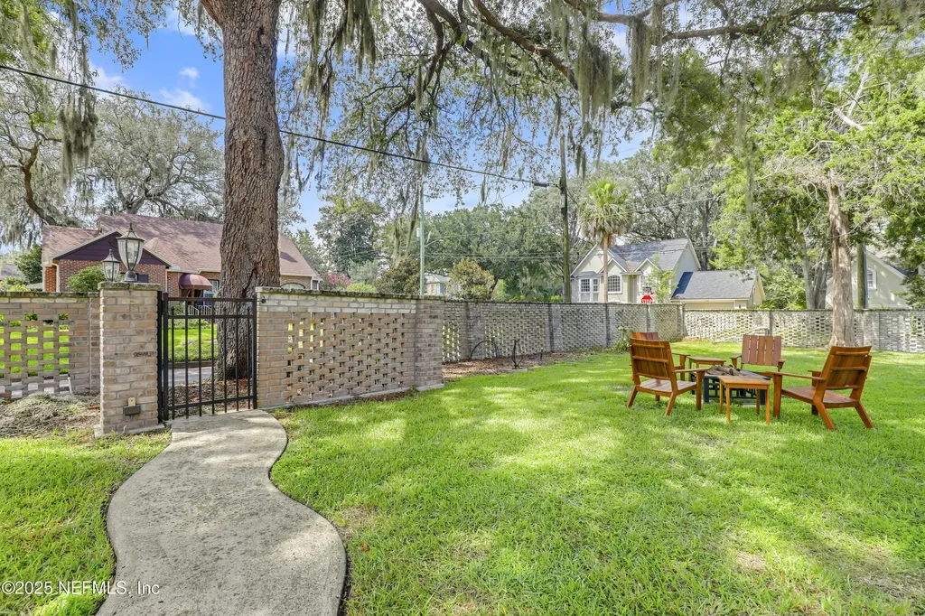 3903 Street Johns Avenue Jacksonville FL 32205