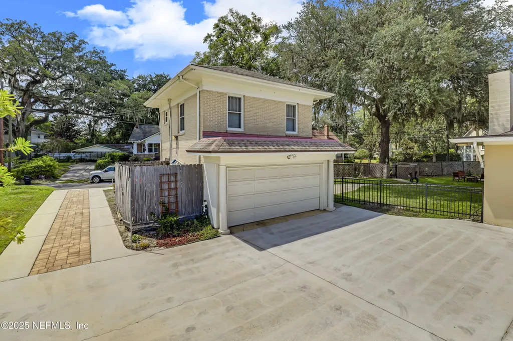 3903 Street Johns Avenue Jacksonville FL 32205