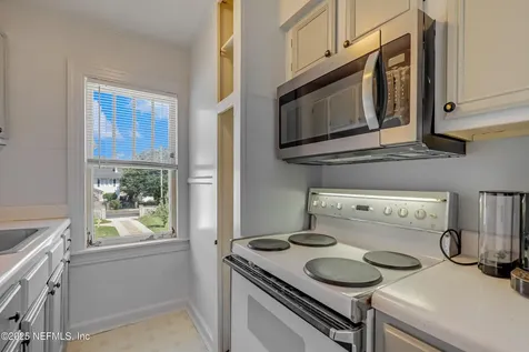 3903 Street Johns Avenue Jacksonville FL 32205