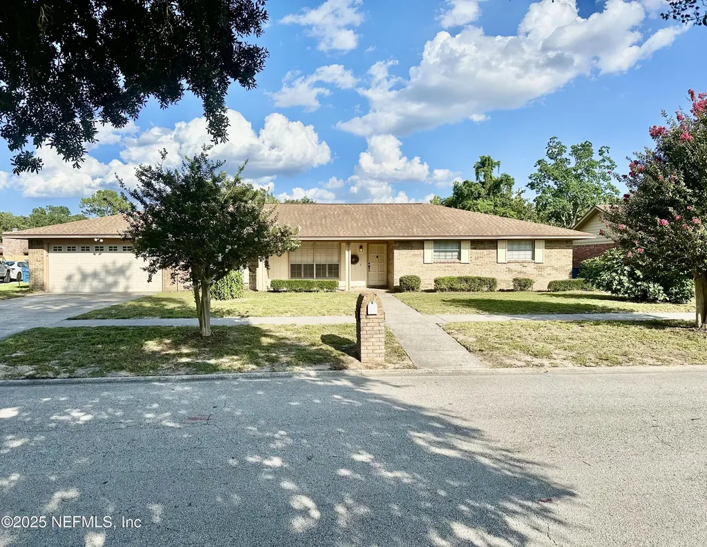 4075 Greenwillow Lane W Jacksonville FL 32277