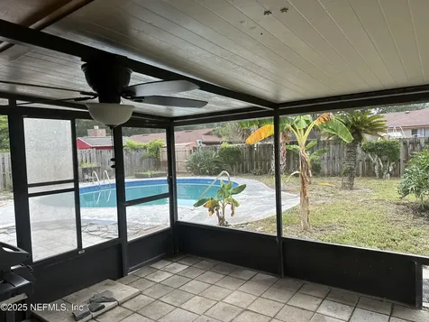 4075 Greenwillow Lane W Jacksonville FL 32277