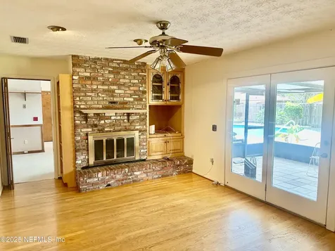 4075 Greenwillow Lane W Jacksonville FL 32277