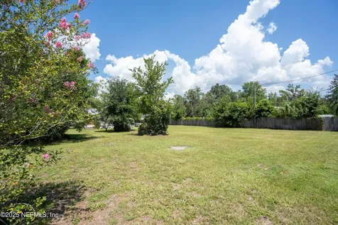 404 County Road 207a East Palatka FL 32131