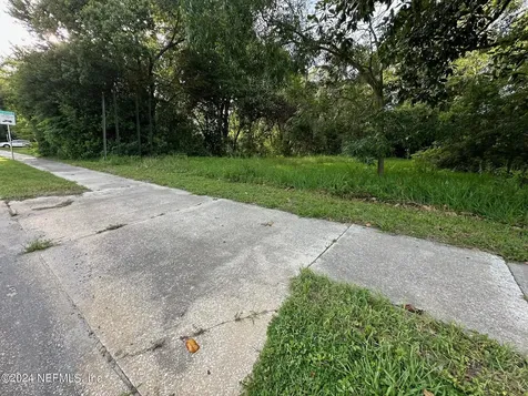 661 W Madison Street Starke FL 32091