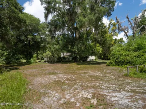 20015 NE 45th Place Hawthorne FL 32640