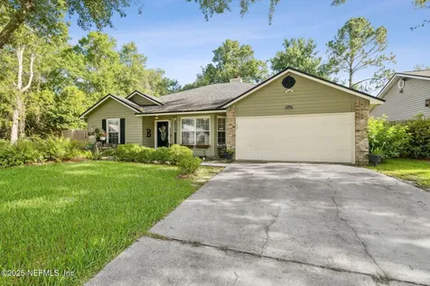 3165 Sweetwater Oaks Drive N Jacksonville FL 32223