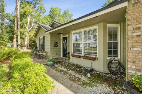 3165 Sweetwater Oaks Drive N Jacksonville FL 32223