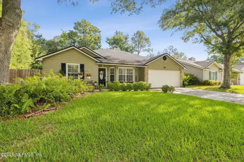 3165 Sweetwater Oaks Drive N Jacksonville FL 32223