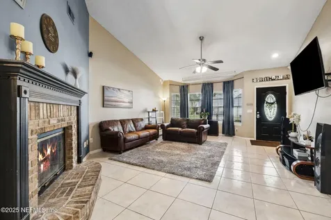 3165 Sweetwater Oaks Drive N Jacksonville FL 32223