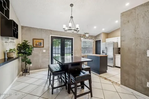 3165 Sweetwater Oaks Drive N Jacksonville FL 32223