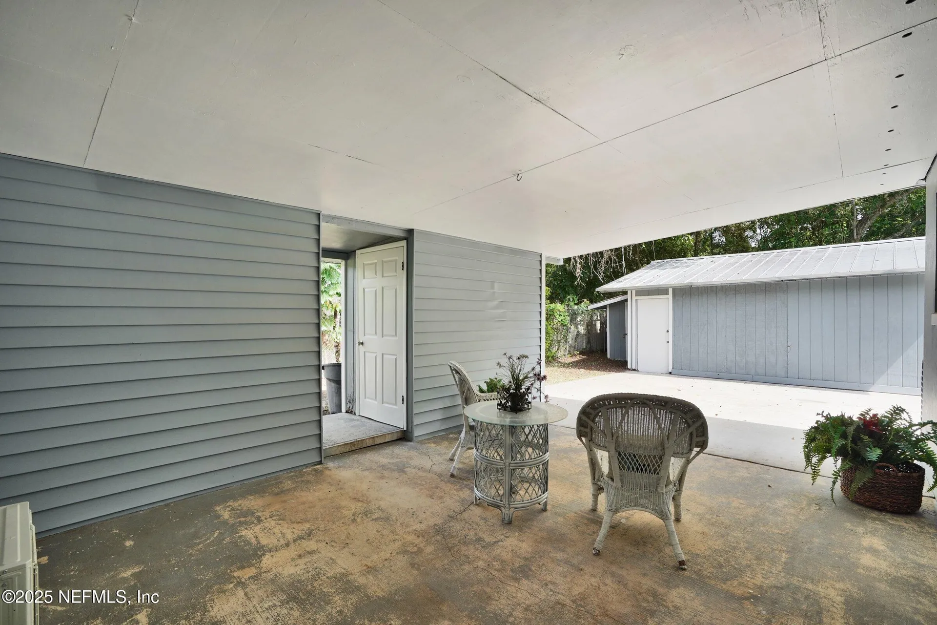 8023 Chateau Drive S Jacksonville FL 32221