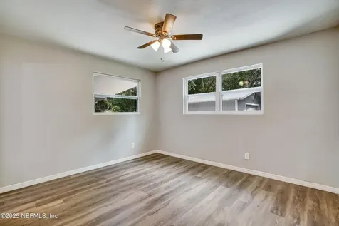 8023 Chateau Drive S Jacksonville FL 32221
