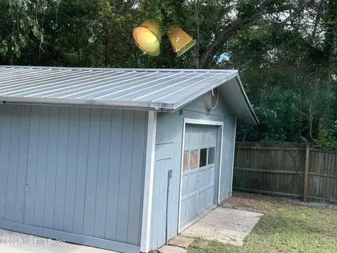 8023 Chateau Drive S Jacksonville FL 32221