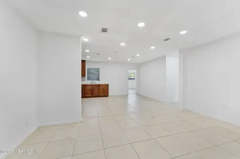 2626 Leonid Road Jacksonville FL 32218