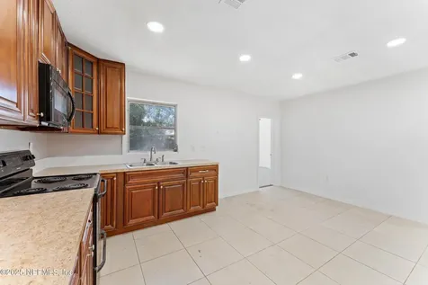 2626 Leonid Road Jacksonville FL 32218