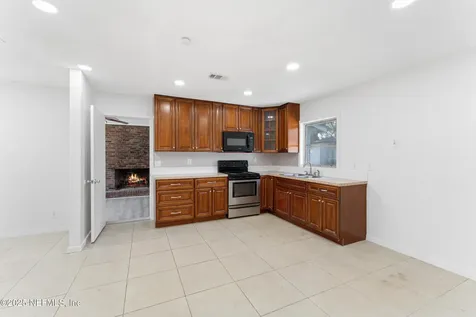 2626 Leonid Road Jacksonville FL 32218