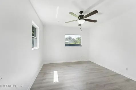 2626 Leonid Road Jacksonville FL 32218