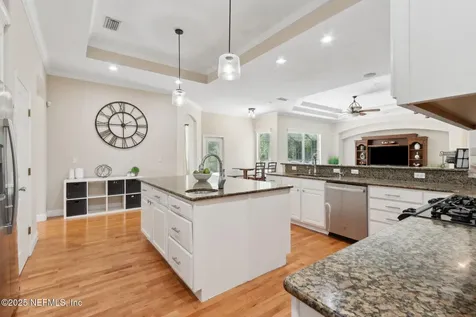 12610 Angel Lake Drive W Jacksonville FL 32218