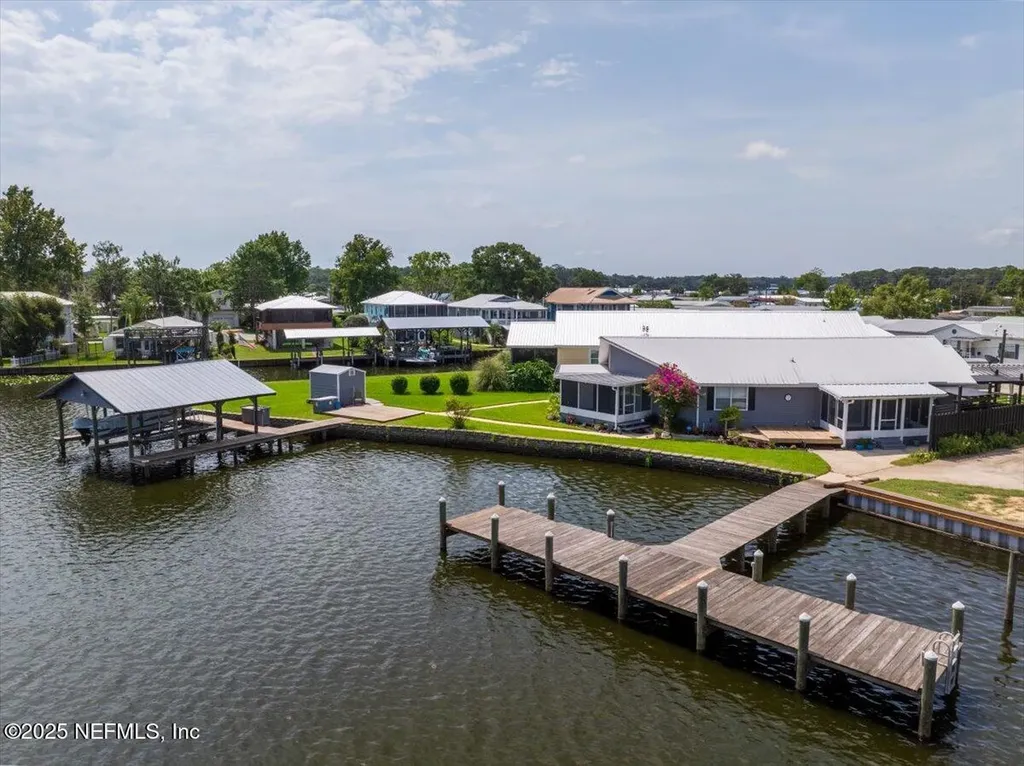164 Moonlite Drive Welaka FL 32193