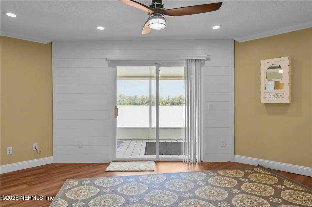 164 Moonlite Drive Welaka FL 32193