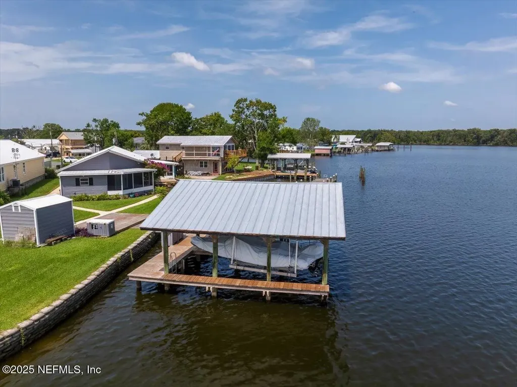 164 Moonlite Drive Welaka FL 32193