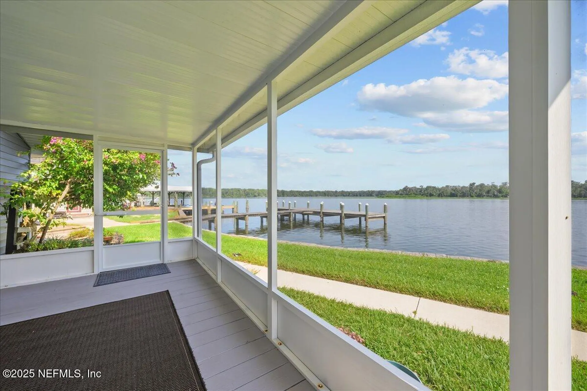 164 Moonlite Drive Welaka FL 32193