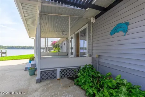 164 Moonlite Drive Welaka FL 32193